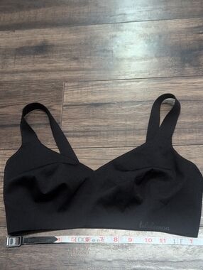 Lululemon Invisiwear Uplift Bra